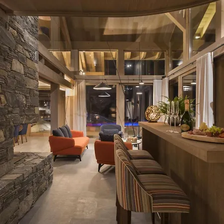 Chalet Crystal Ridge: Unparalleled Luxury Among