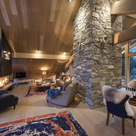 Chalet Crystal Ridge: Unparalleled Luxury Among Apartment